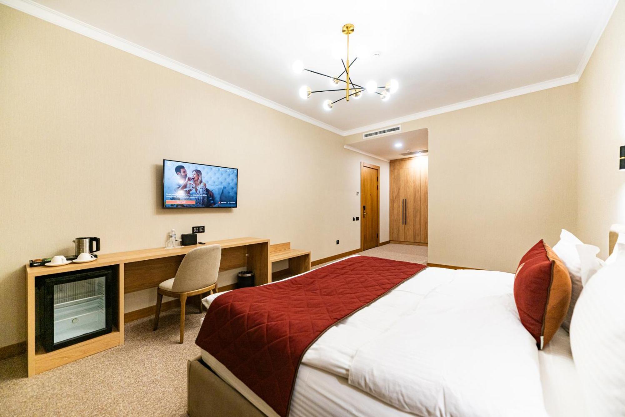 Mardan Hotel Simkent Buitenkant foto