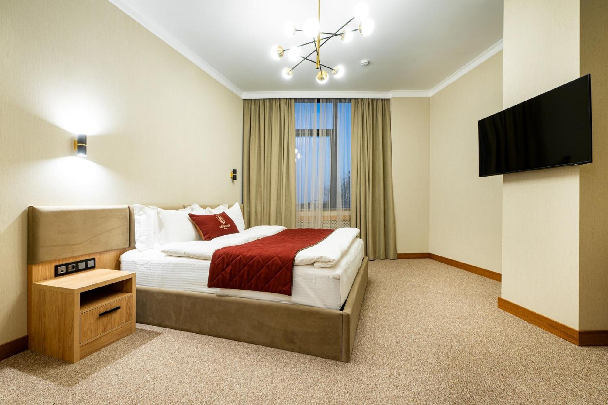 Mardan Hotel Simkent Buitenkant foto