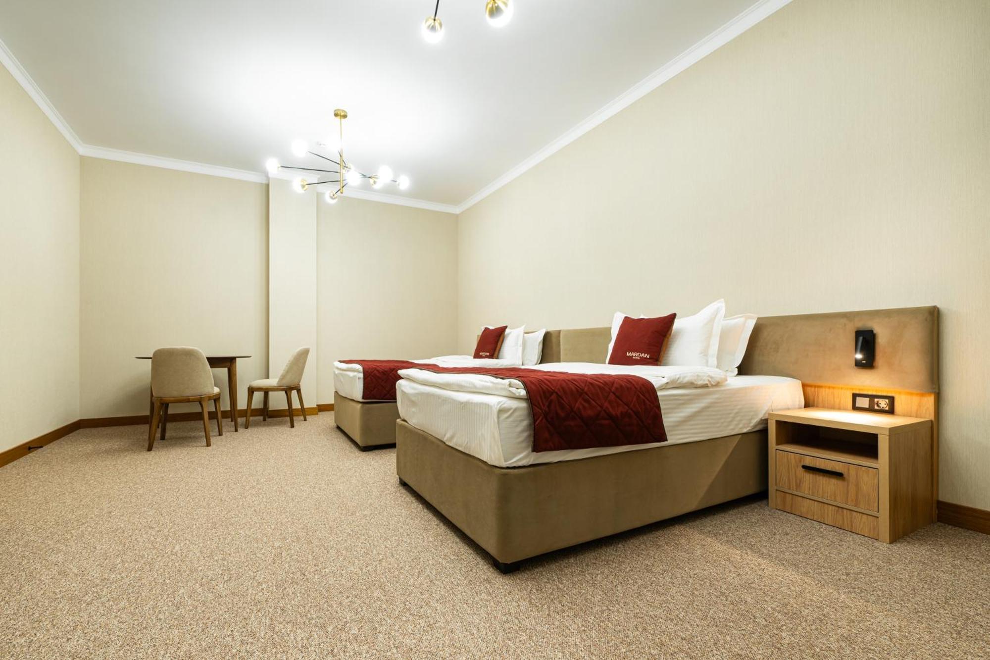 Mardan Hotel Simkent Buitenkant foto